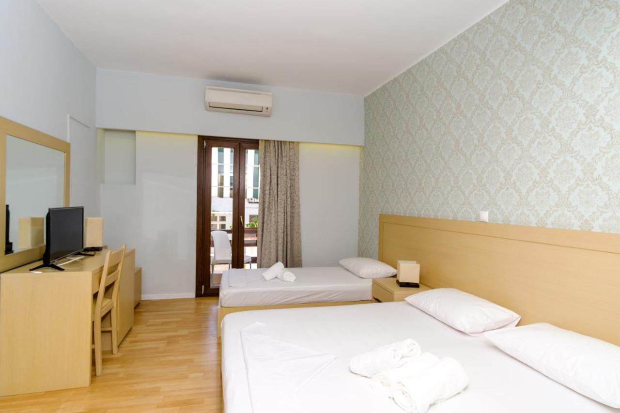 Aphrodite Hotel Syros Kini Luaran gambar