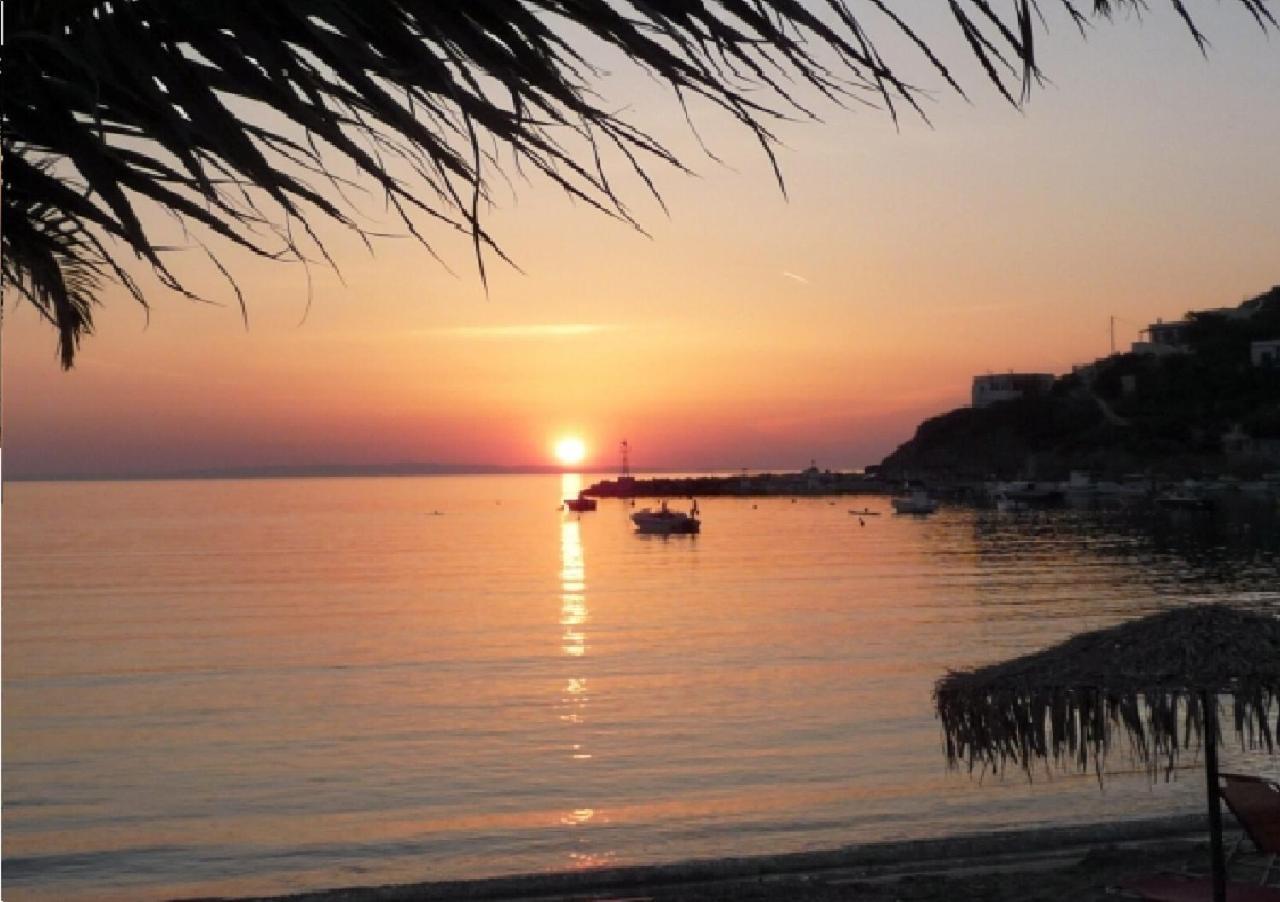 Aphrodite Hotel Syros Kini Luaran gambar